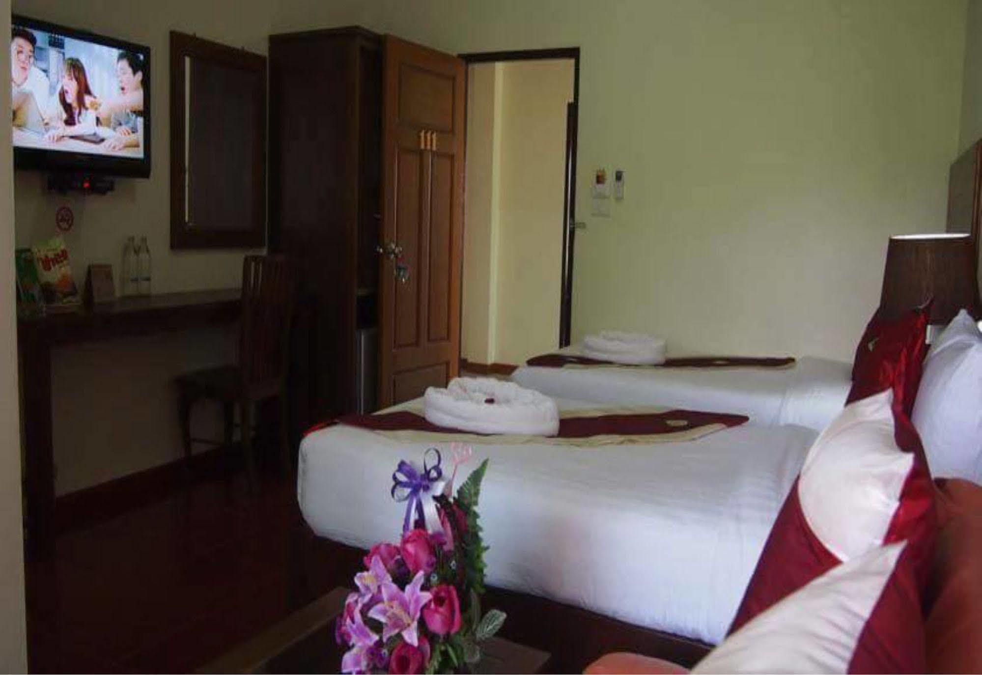 Ruen Narisra Resort Sukhothai Exteriér fotografie